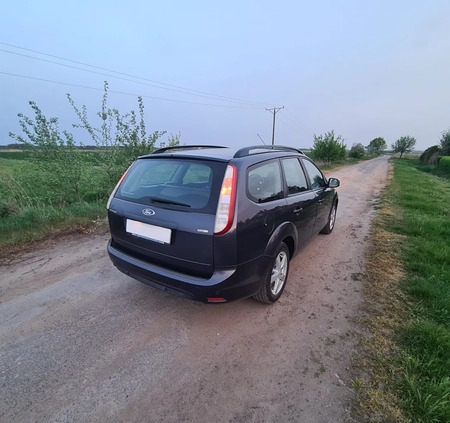 Ford Focus cena 9700 przebieg: 315000, rok produkcji 2009 z Legnica małe 326